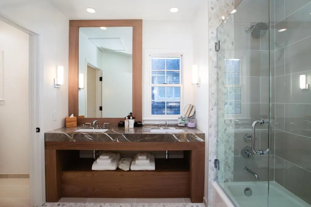 Carmel Beach Hotel, photo 2
