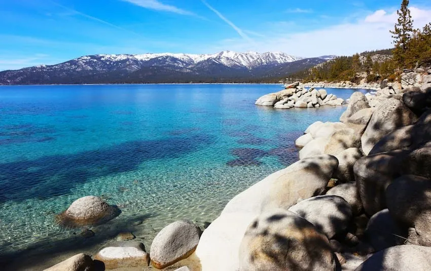 Las aguas turquesas del lago Tahoe